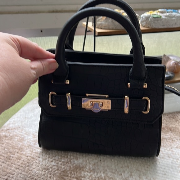 BEBE EVIE CROSSBODY BAG NEW - Picture 6 of 12